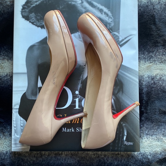Christian Louboutin Simple Pump Size 39.5 Great Condition!! - Picture 9 of 10